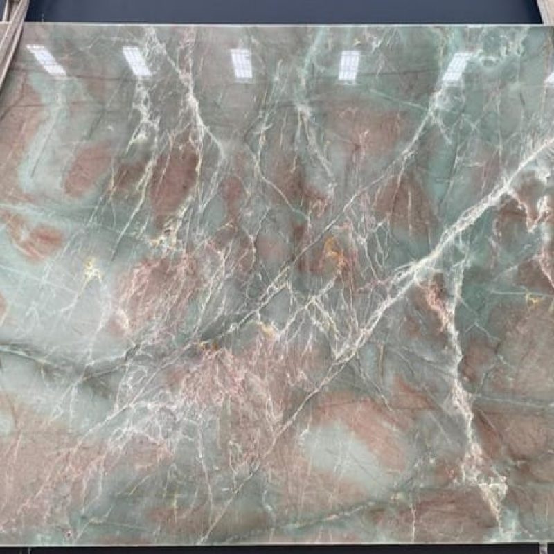 J ADORE QUARTZITE